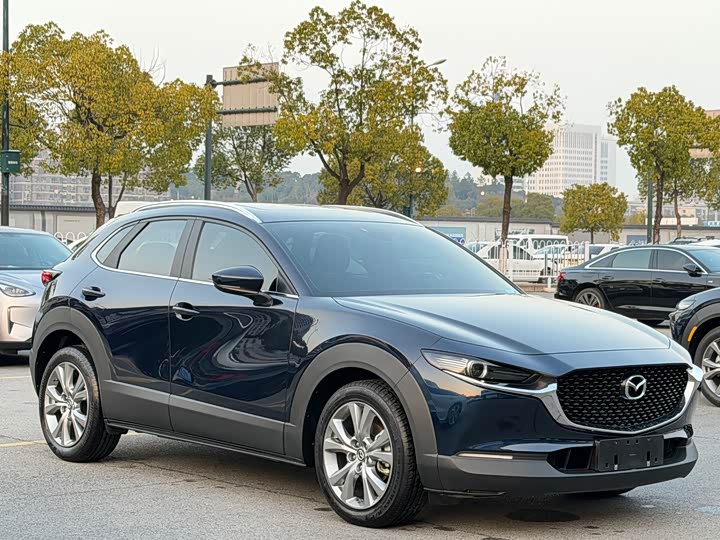 Фото 2 - Mazda CX-30