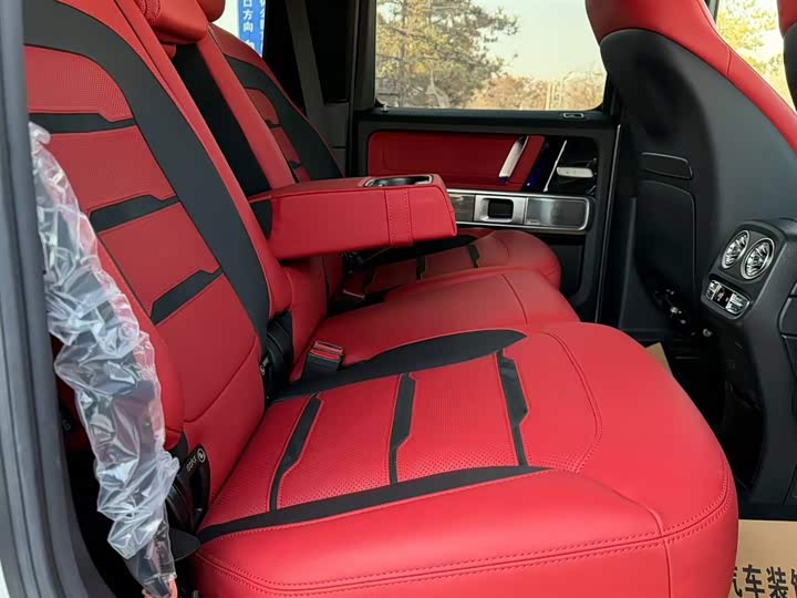 Фото 8 - Mercedes-Benz G-Class AMG