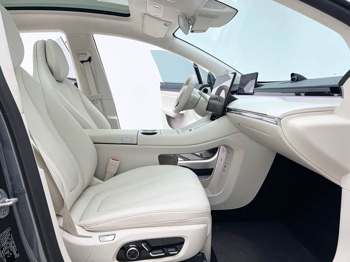 Фото 9 - Luxeed R7