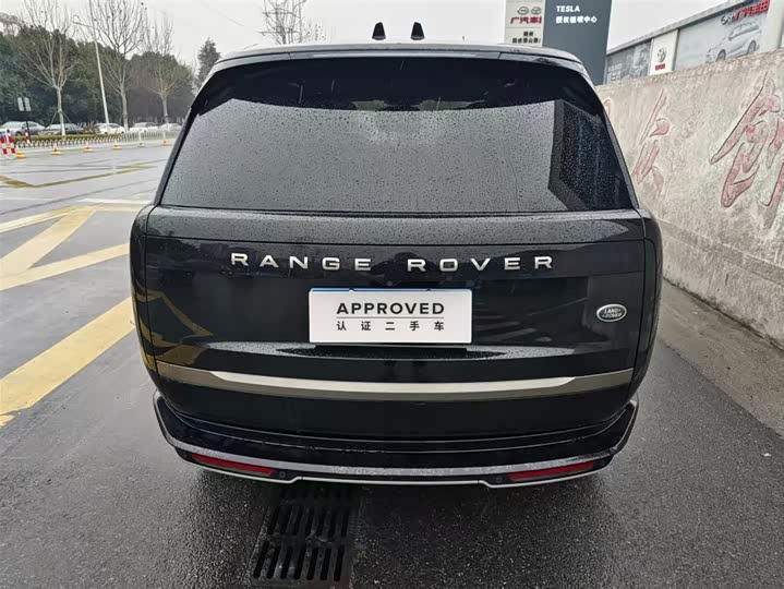 Photo 3 - Land Rover Range Rover