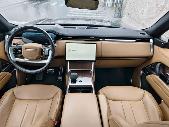 Photo 9 - Land Rover Range Rover