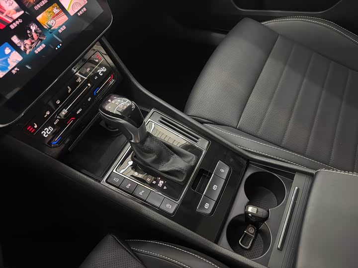 Фото 7 - Skoda Superb