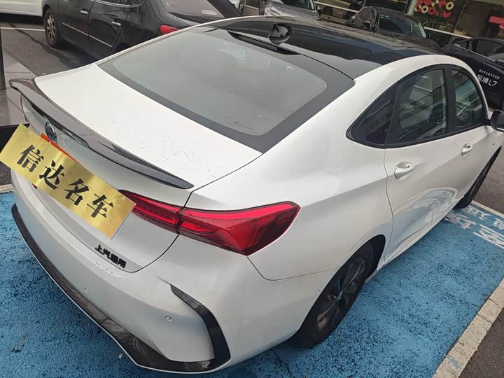 Photo 4 - Buick Verano