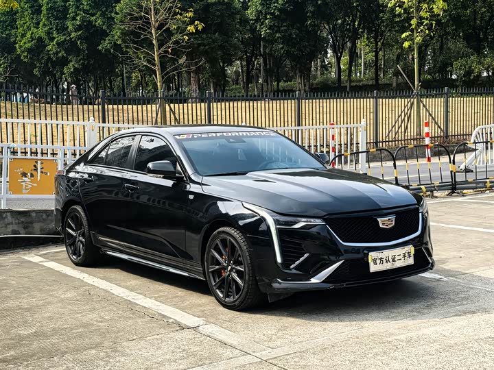 Фото 3 - Cadillac CT4