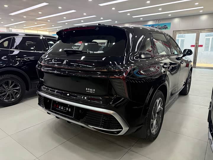Фото 4 - Hongqi HS3 Hybrid