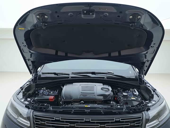 Фото 7 - Land Rover Range Rover Velar