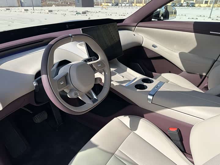 Фото 4 - Xiaomi YU7