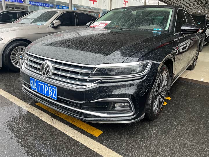 Фото 1 - Volkswagen Phideon