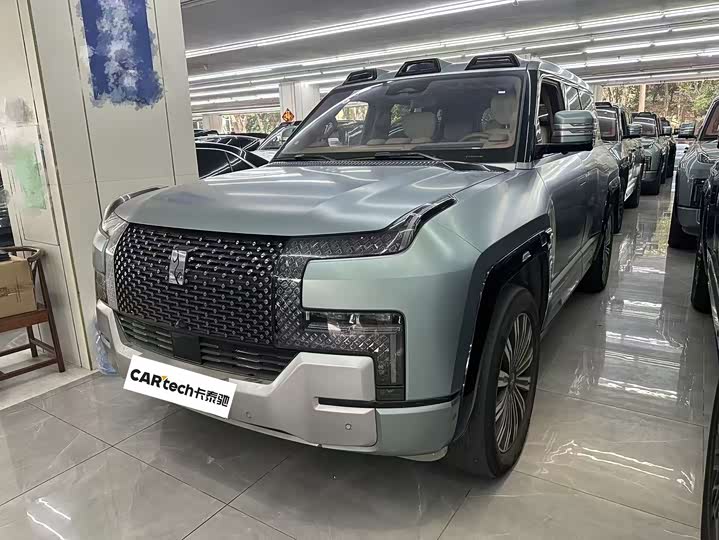 Фото 1 - BYD Yangwang U8