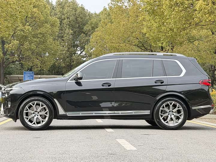 Фото 3 - BMW X7