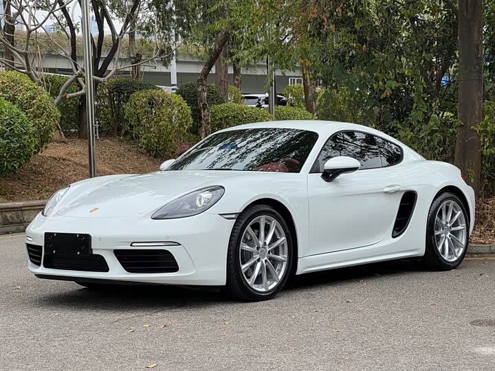 Фото 1 - Porsche 718