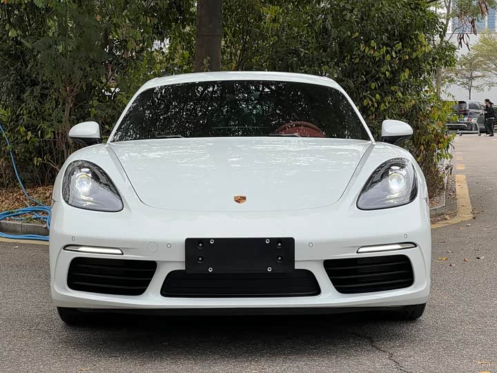 Фото 2 - Porsche 718