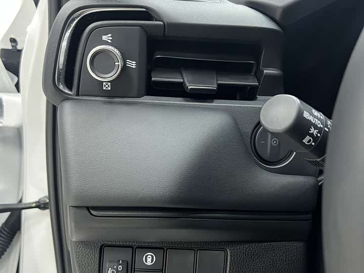 Фото 8 - Honda XR-V