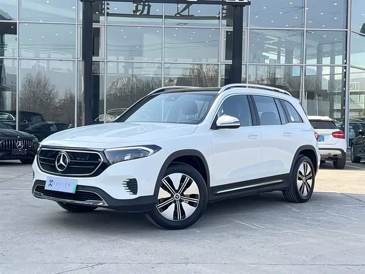 Фото 1 - Mercedes-Benz EQB