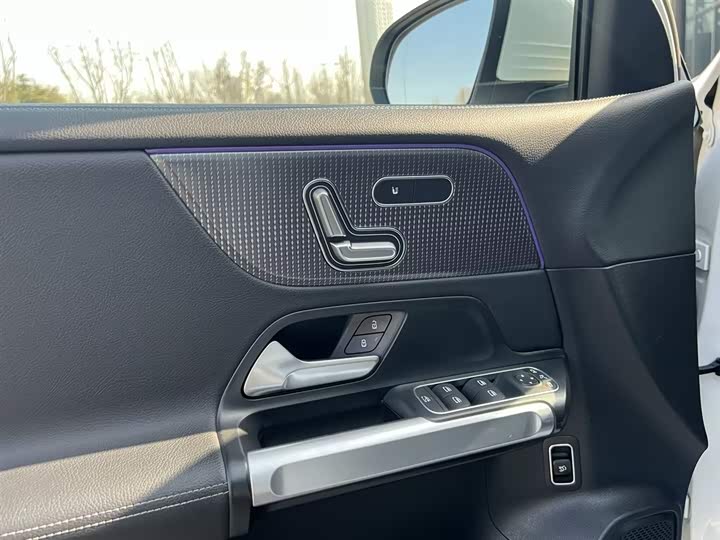 Фото 5 - Mercedes-Benz EQB