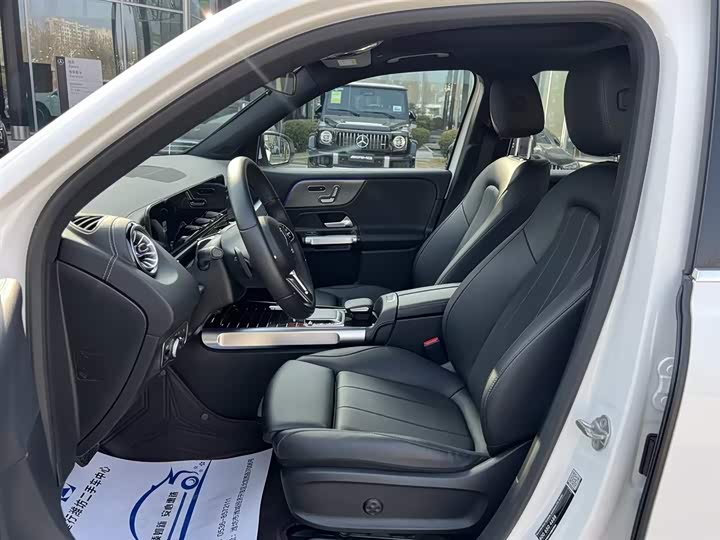 Фото 6 - Mercedes-Benz EQB