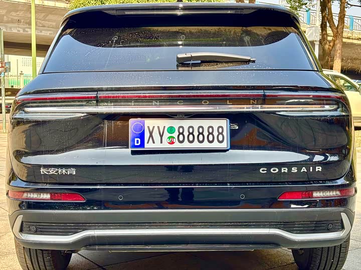 Фото 4 - Lincoln Corsair