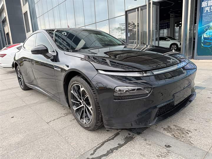 Фото 9 - XPeng P7