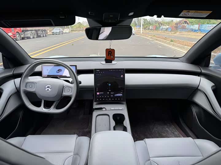 Фото 7 - Nio ET5