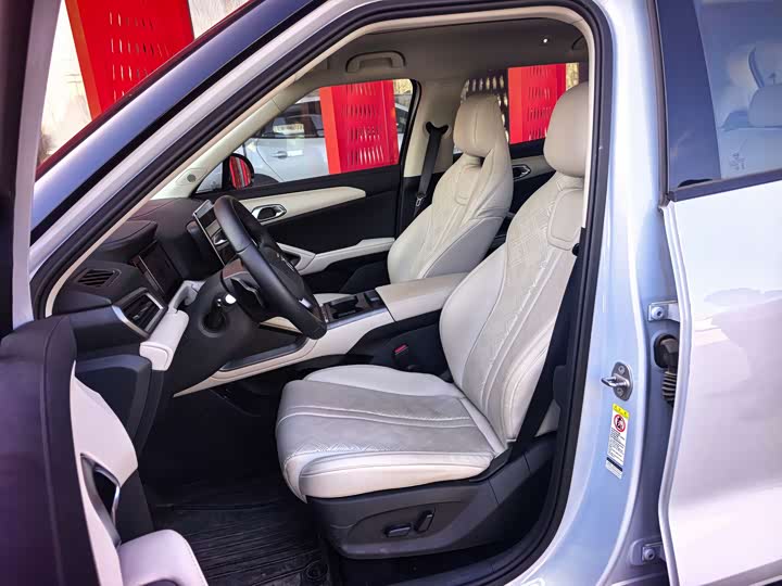 Фото 8 - BYD Yuan Up