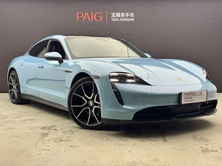 Photo 2 - Porsche Taycan