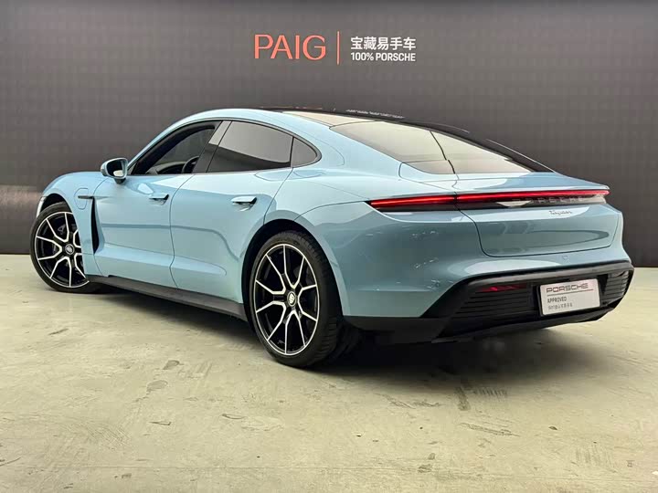 Photo 7 - Porsche Taycan