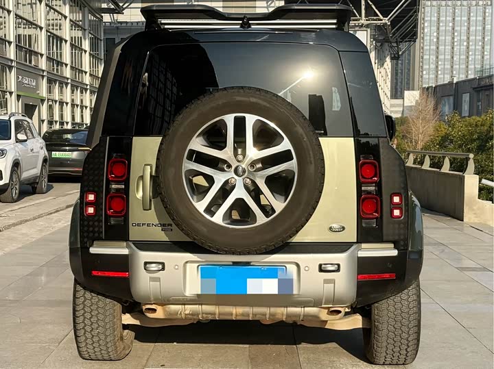 Фото 6 - Land Rover Defender