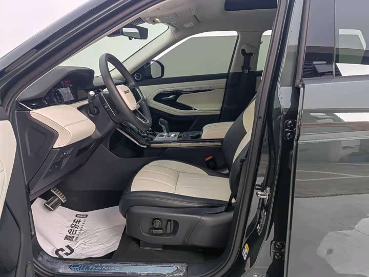 Фото 7 - Land Rover Range Rover Evoque L