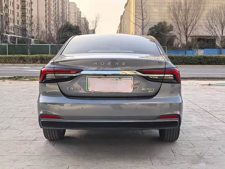 Фото 8 - Roewe i6 Max EV