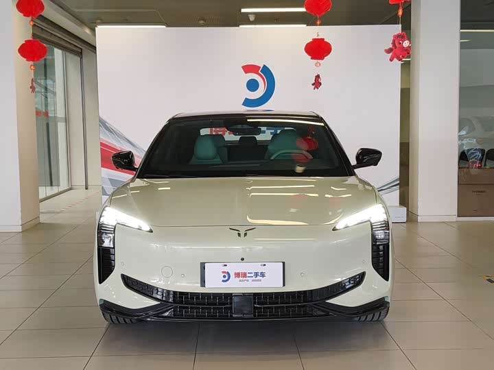 Фото 2 - Hongqi EH7