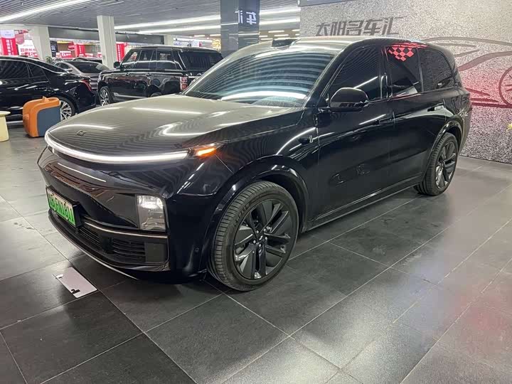 Фото 1 - LiXiang L9