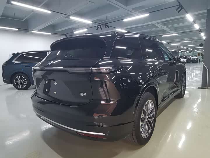 Фото 3 - Nio ES6