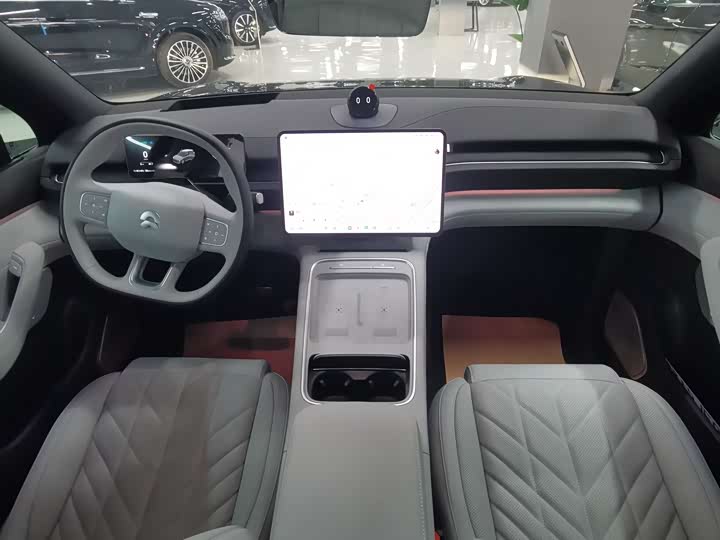 Фото 7 - Nio ES6