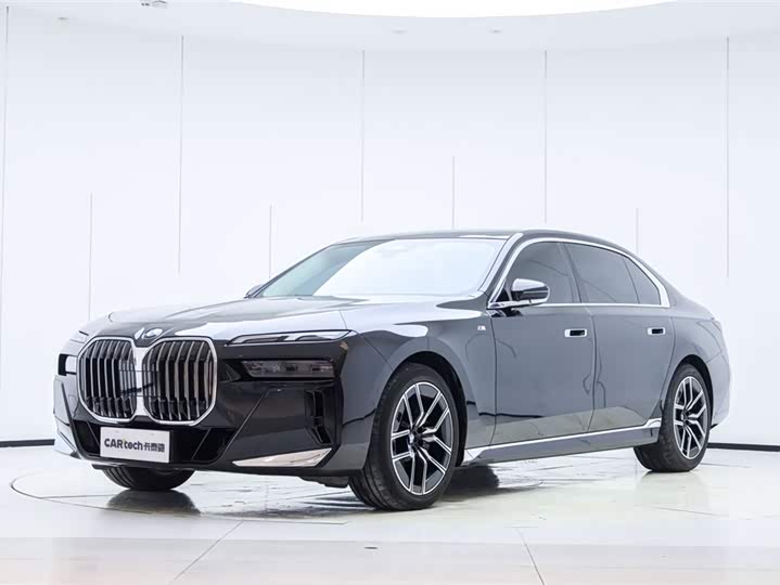 Фото 1 - BMW 7 Series