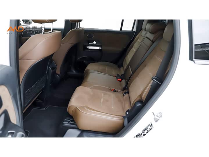 Фото 7 - Mercedes-Benz GLB-Class AMG