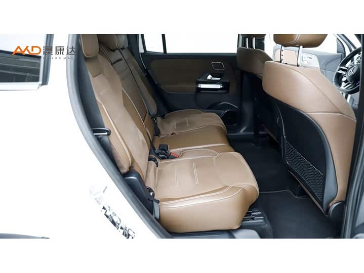 Фото 8 - Mercedes-Benz GLB-Class AMG