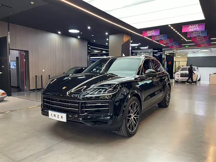 Фото 1 - Porsche Cayenne