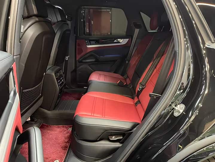 Фото 5 - Porsche Cayenne