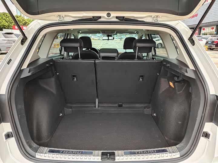 Фото 9 - Volkswagen Tharu