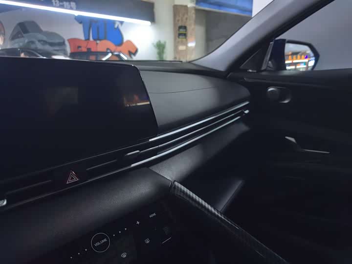 Фото 7 - Hyundai Elantra N line