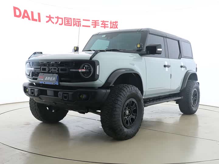 Фото 1 - Ford Bronco