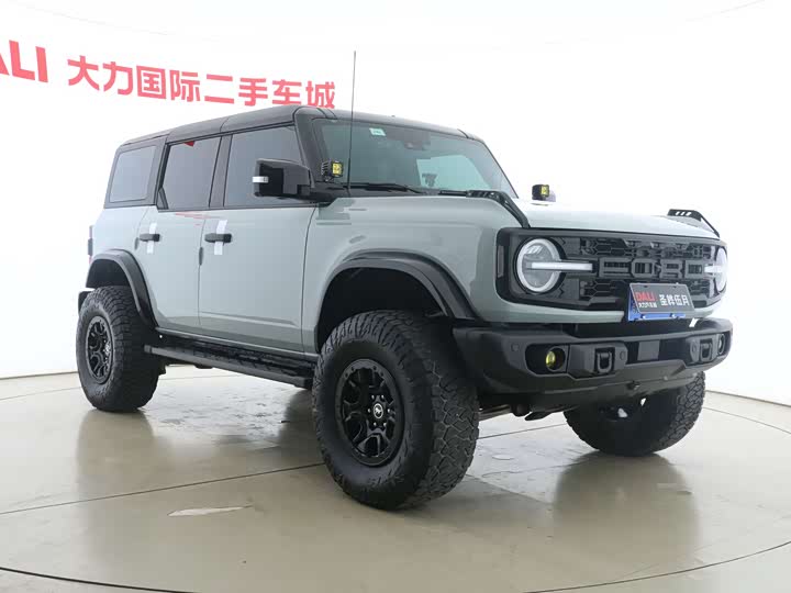 Фото 3 - Ford Bronco