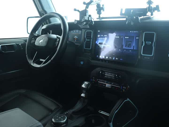 Фото 7 - Ford Bronco