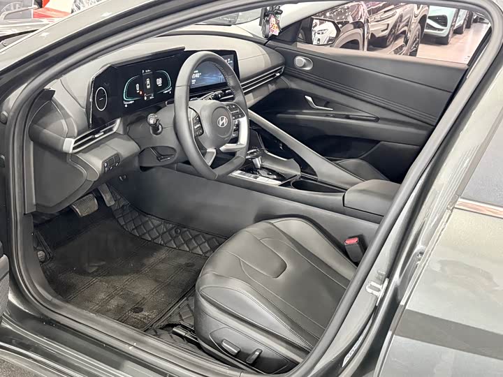 Фото 5 - Hyundai Elantra N line