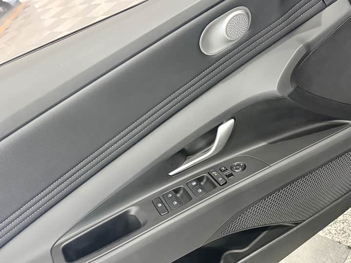 Фото 6 - Hyundai Elantra N line