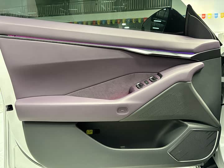 Фото 7 - XPeng P7