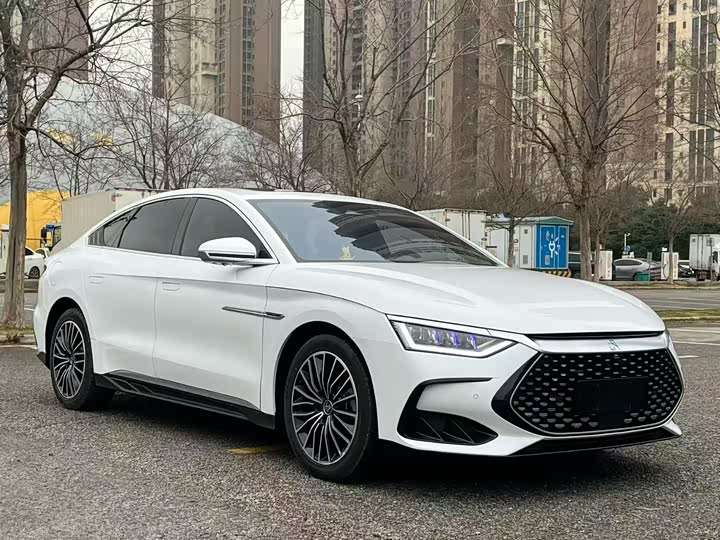 Фото 3 - BYD Han