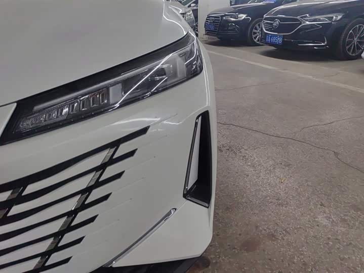 Фото 5 - Changan Eado Plus