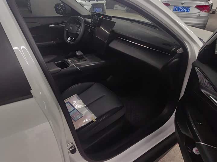 Фото 8 - Changan Eado Plus