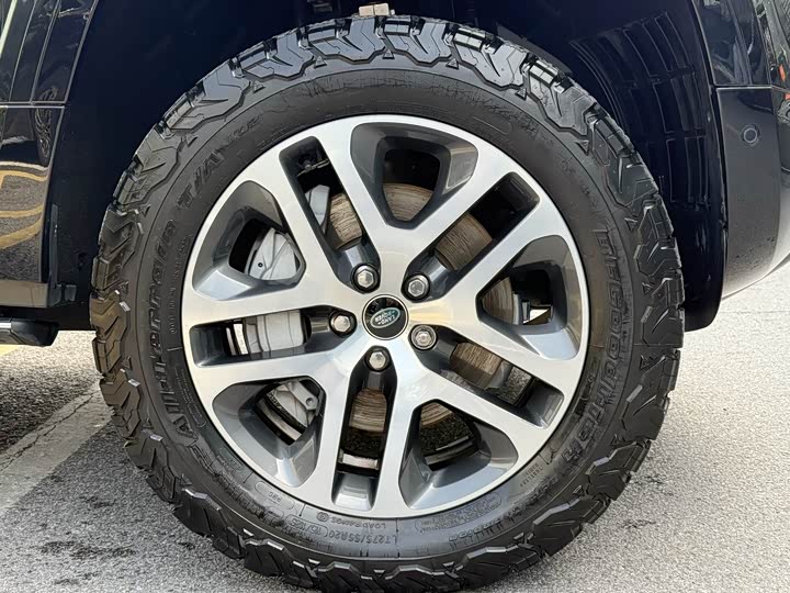 Фото 4 - Land Rover Defender